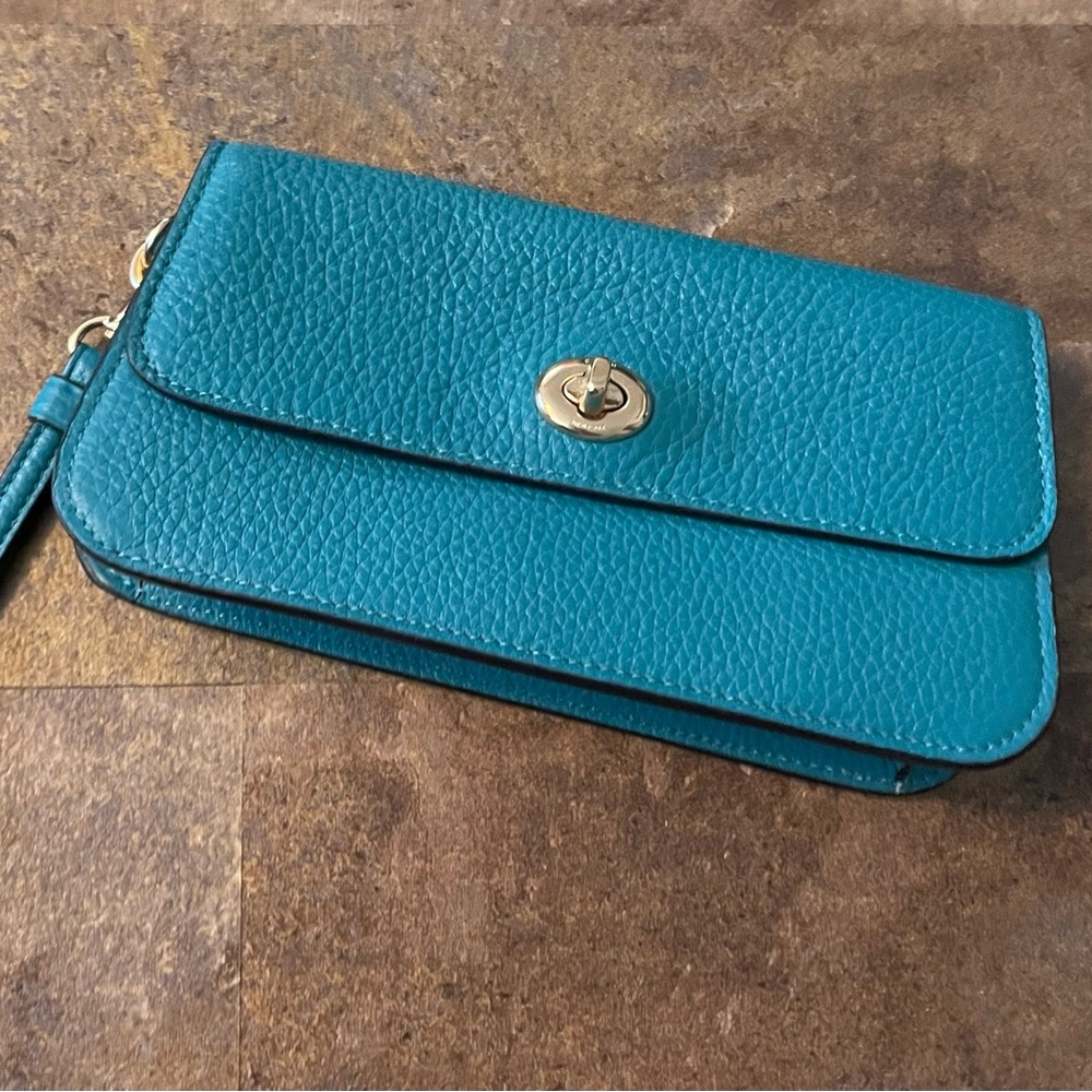 Coach Leather Original Twist-lock Wristlet